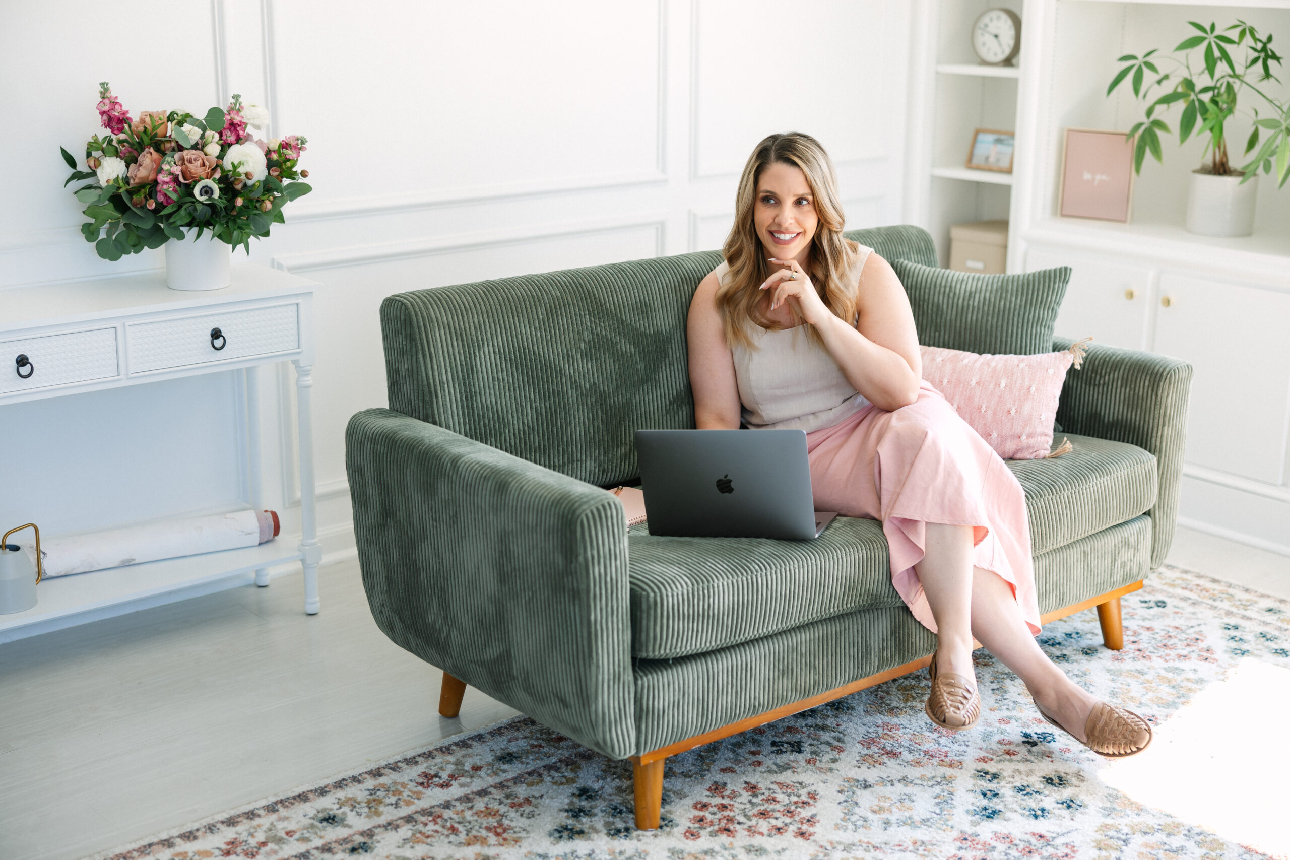 An example of an outfit for a brand photoshoot, demonstrating "The uniform" look.